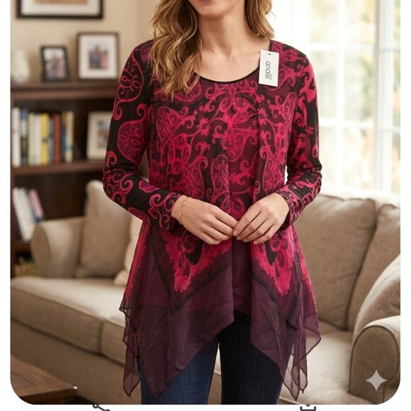 Analilis Tops - Analilis Blouse Size L SO CUTE
